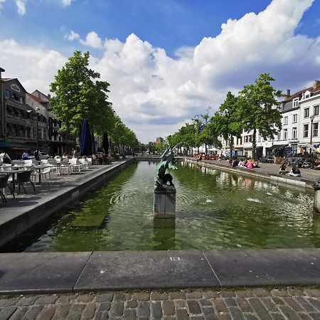 Exclusive Two-Level Apartment With Private Terrace On The Canal Brüsszel Kültér fotó