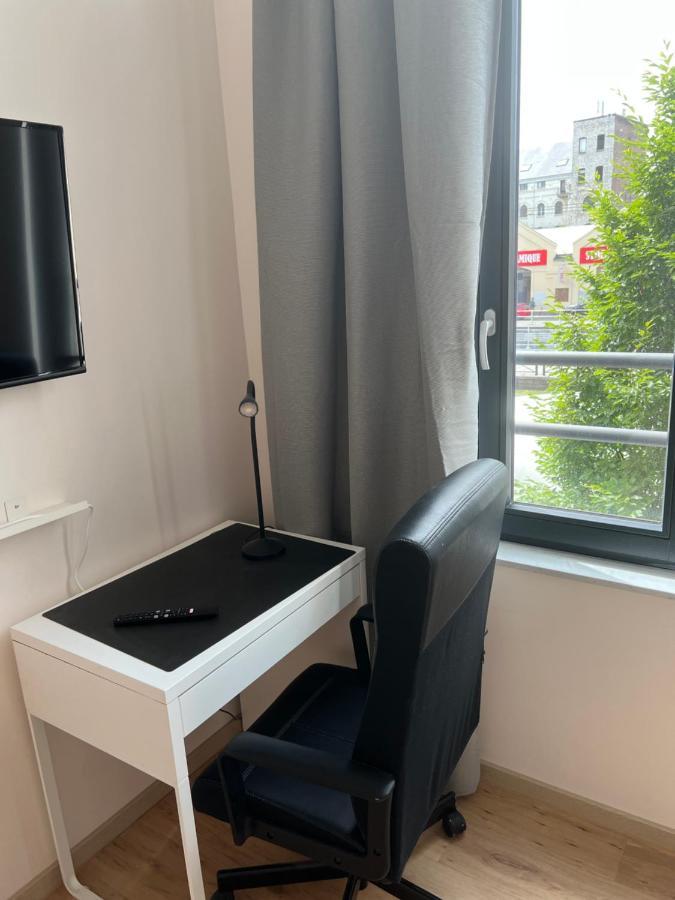 Exclusive Two-Level Apartment With Private Terrace On The Canal Brüsszel Kültér fotó
