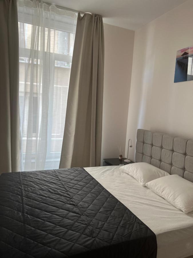 Exclusive Two-Level Apartment With Private Terrace On The Canal Brüsszel Kültér fotó